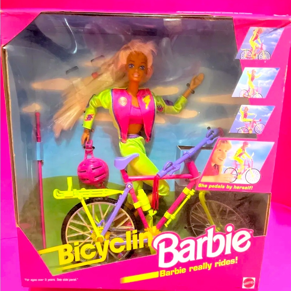 Bicyclin' Barbie Doll 1993 Mattel #11689 NRFB